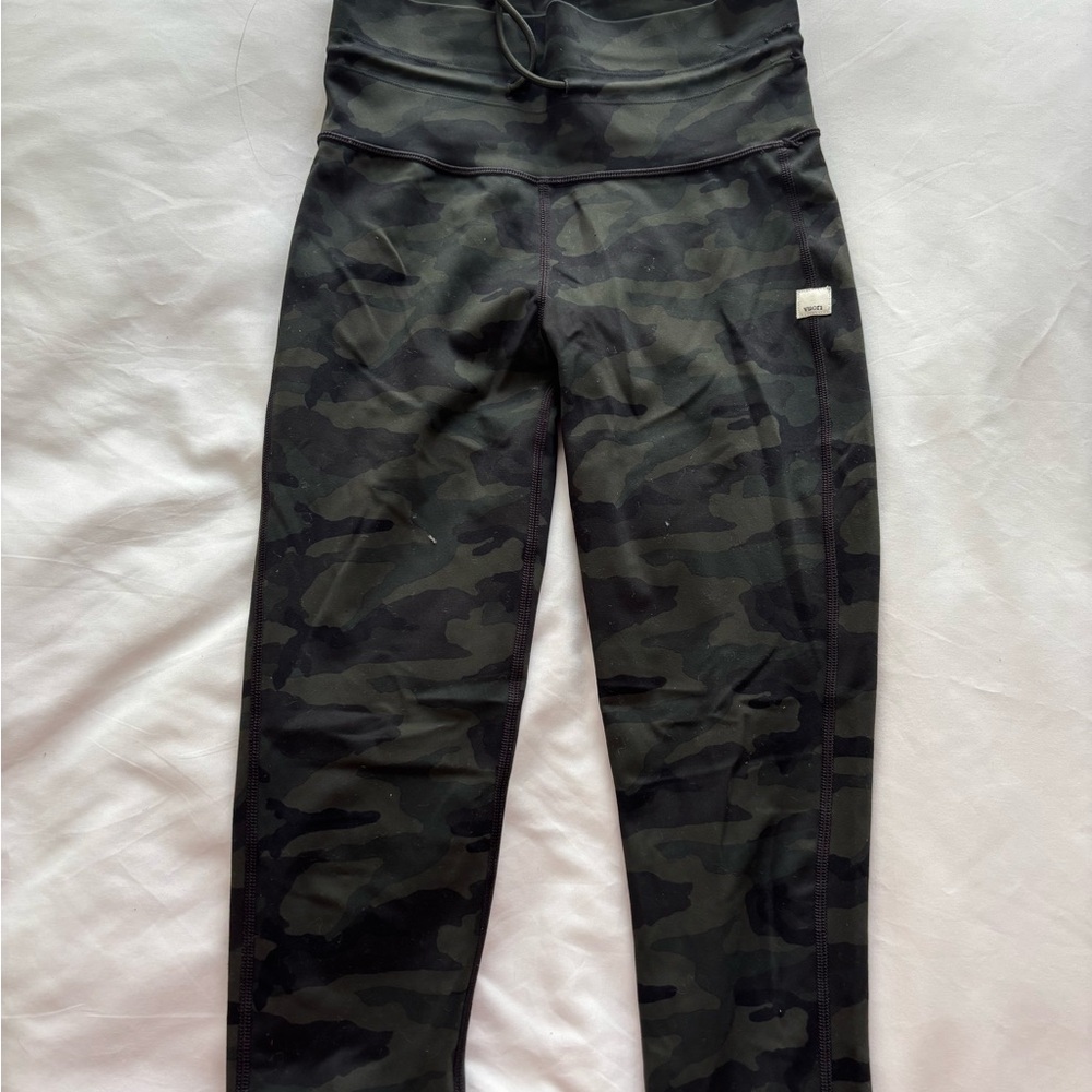 Vuori Green and Black Leggings High Waist Stretchy